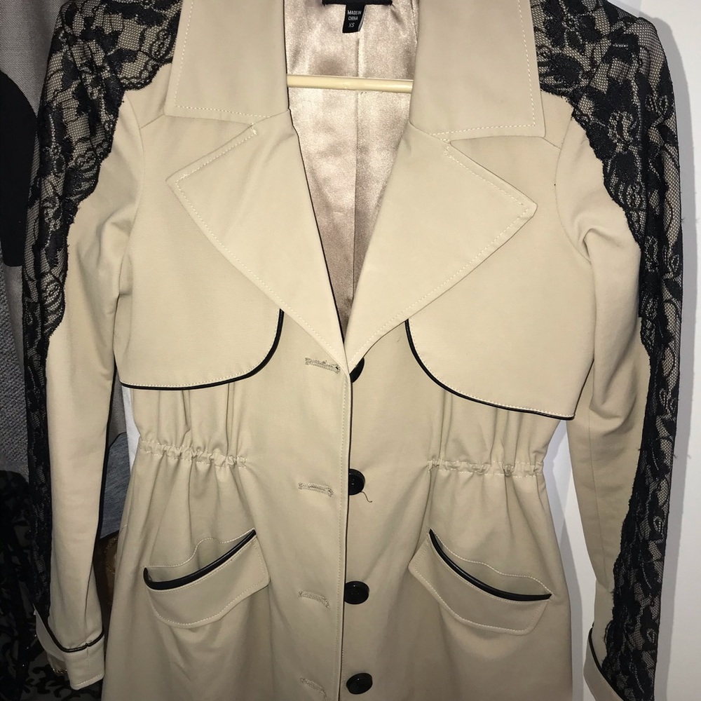 Coat - Picture 5 of 5
